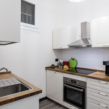 Acquario 5 Minuti, 1Br , Free A-C, Wifi & Netflix "City Center" By Tilo Cenova Dış mekan fotoğraf