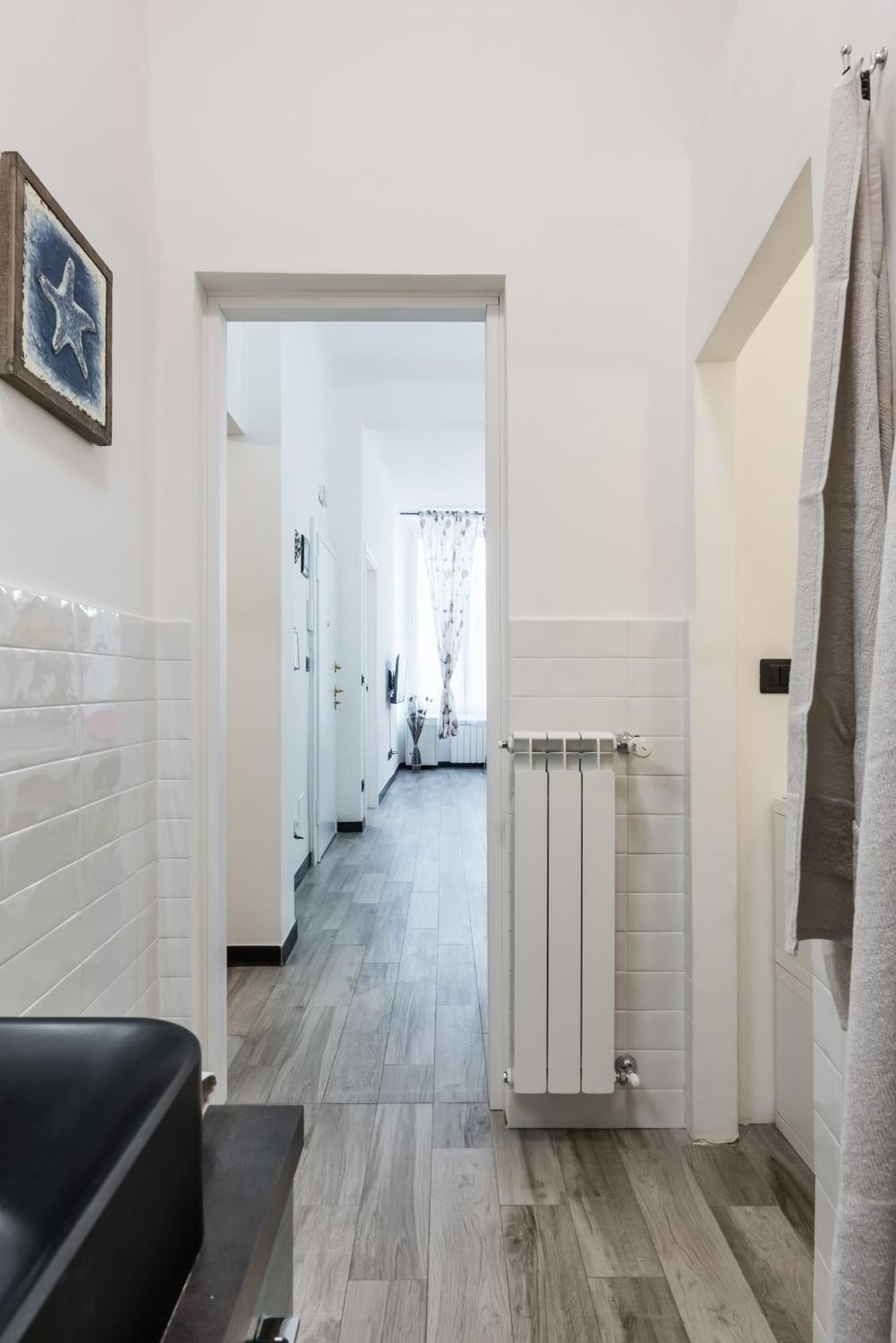 Acquario 5 Minuti, 1Br , Free A-C, Wifi & Netflix "City Center" By Tilo Cenova Dış mekan fotoğraf