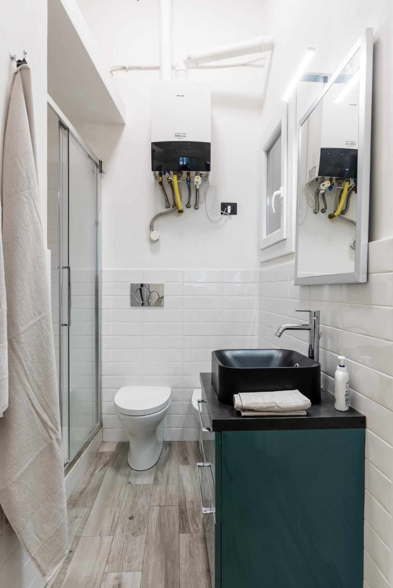 Acquario 5 Minuti, 1Br , Free A-C, Wifi & Netflix "City Center" By Tilo Cenova Dış mekan fotoğraf